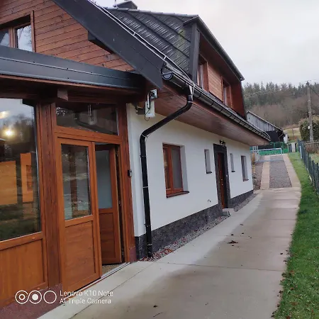 Pod Lipou Bobrovník