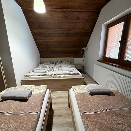 Pod Lipou Bobrovník